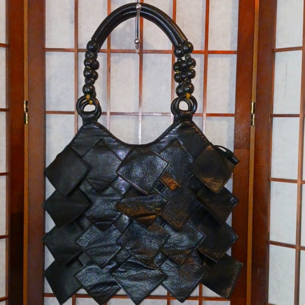 Black Purse - Picture 1 of 11